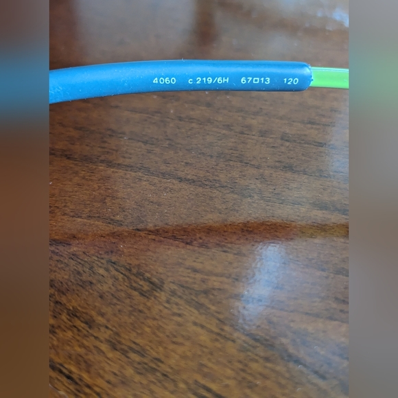 🎁Authentic CHANEL frameless sunglasses 😎 - Picture 9 of 9